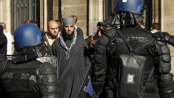 Борьба с исламским радикализмом во Франции